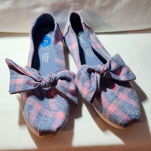Toms flats sz 6.5 M pink blue plaid bow VGUC